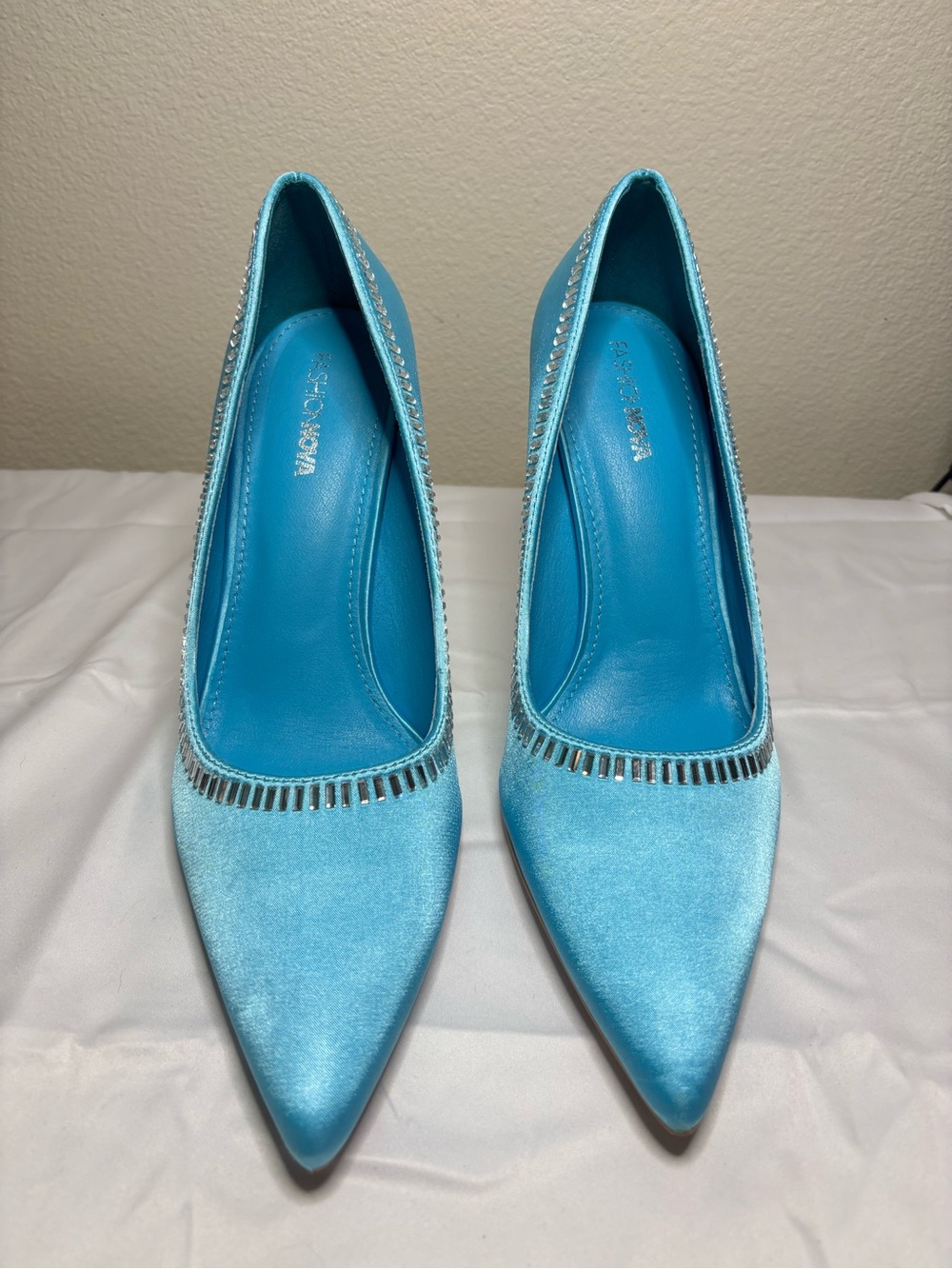 Fashion Nova “Top of the World” Pointed-Toe Satin Heels Pumps
